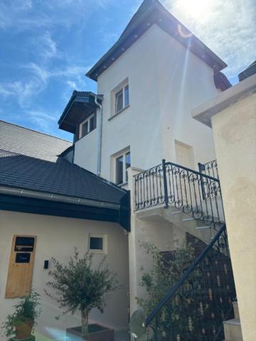 L'Annexe Du Chateau De Saint Genix 외부 사진
